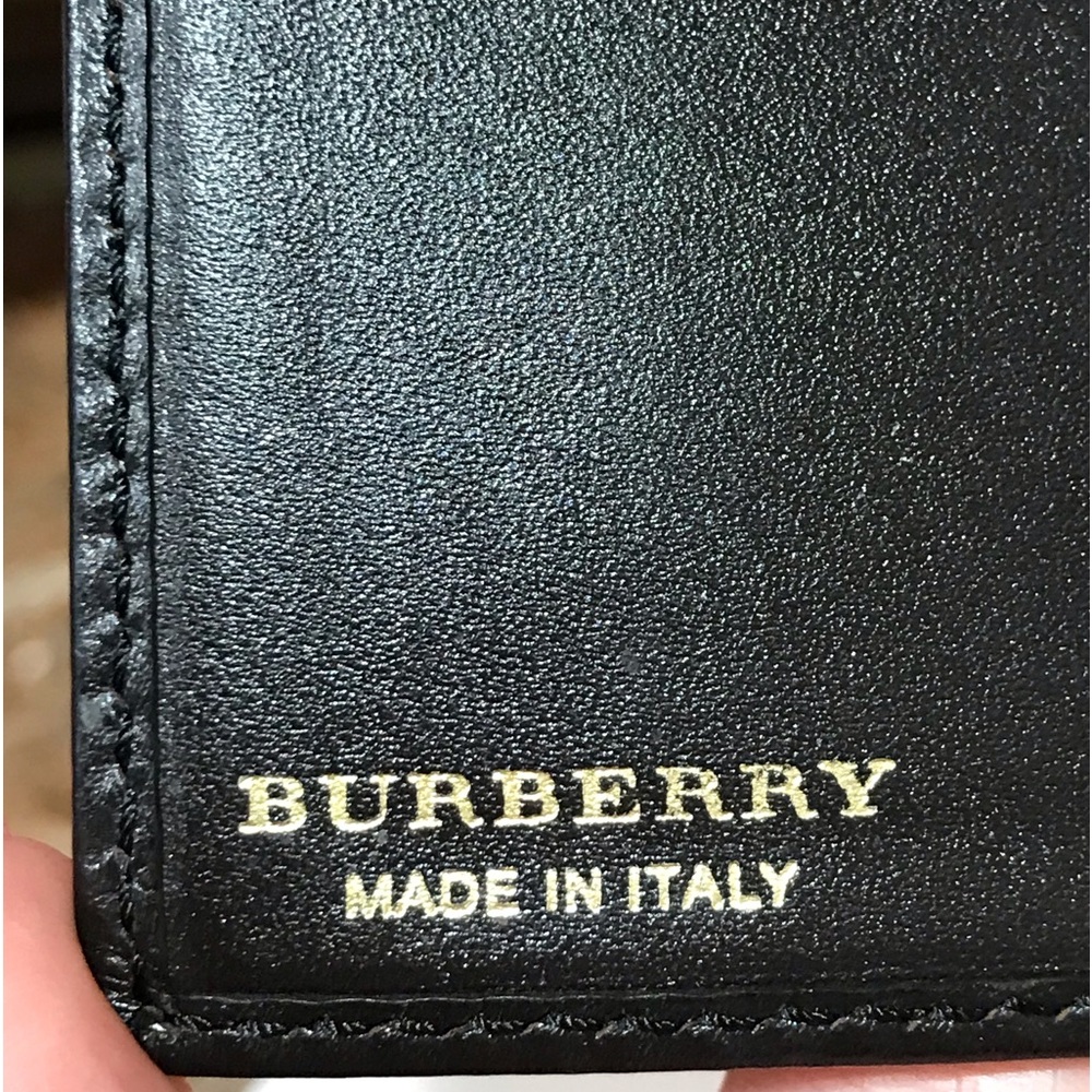 Burberry Nova Check Card/ID Holder 😍❤️ - Picture 8 of 17
